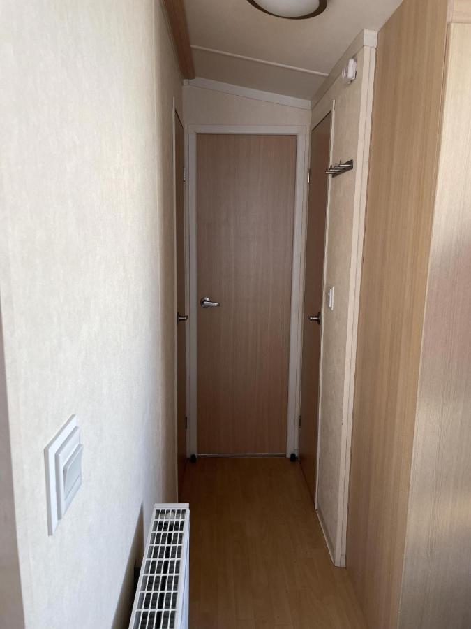 6 Berth Pet Friendly Caravan On Sandy Glade Berrow Buitenkant foto
