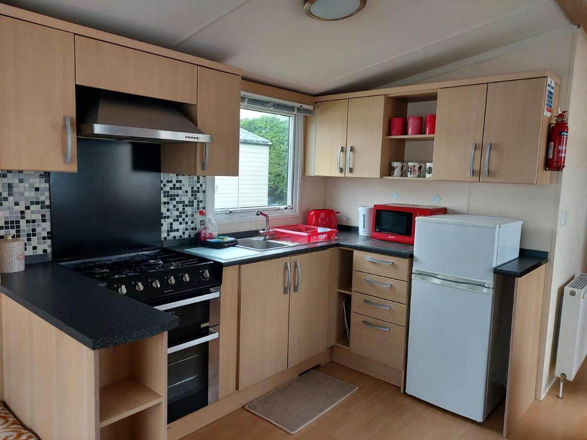 6 Berth Pet Friendly Caravan On Sandy Glade Berrow Buitenkant foto