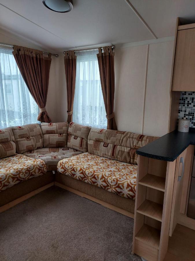 6 Berth Pet Friendly Caravan On Sandy Glade Berrow Buitenkant foto